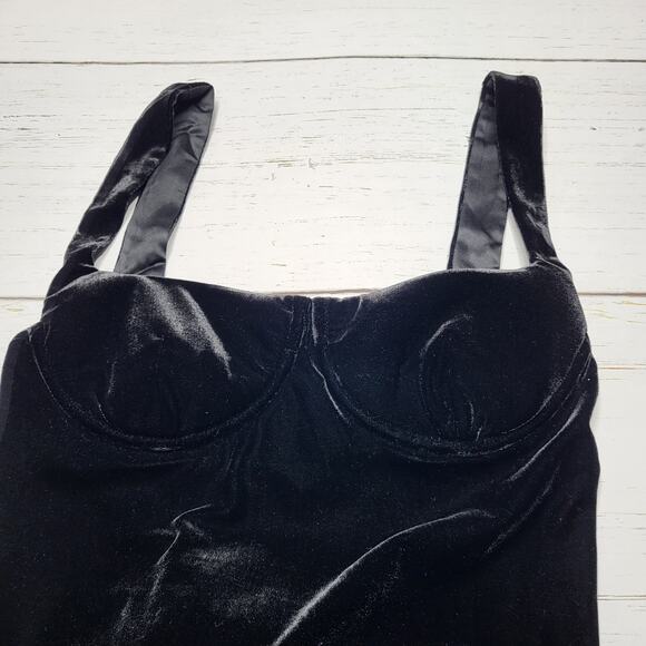 Rumored Runaway Midi Dress Black Velvet Large Underewire Bra Top Open Back Large - Picture 5 of 9